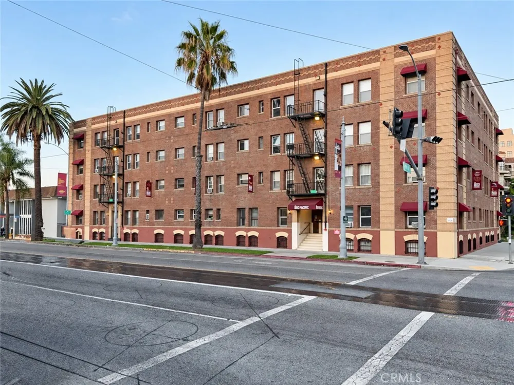 800 Pacific Ave #407 Long Beach, CA 90813