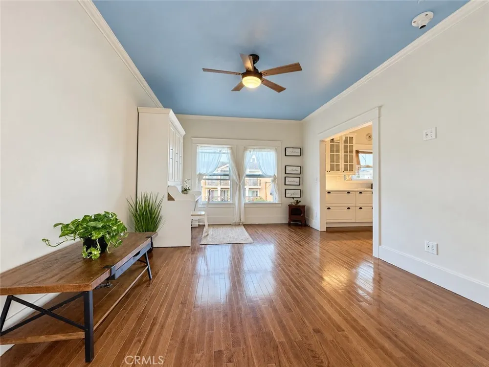 800 Pacific Ave #407 Long Beach, CA 90813