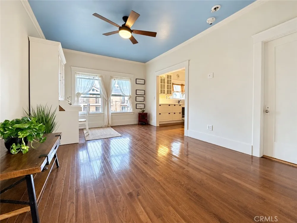 800 Pacific Ave #407 Long Beach, CA 90813