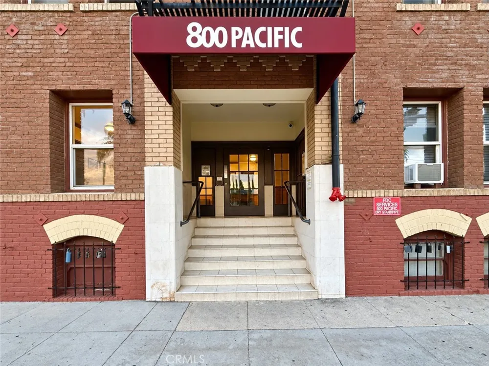 800 Pacific Ave #407 Long Beach, CA 90813