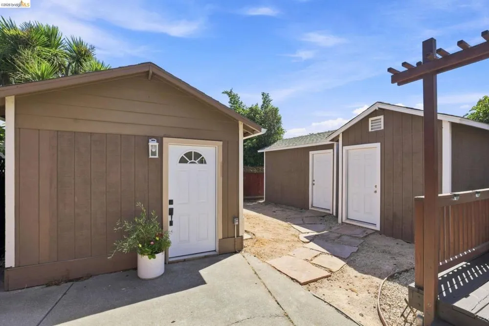 518 36Th St Richmond, CA 94805
