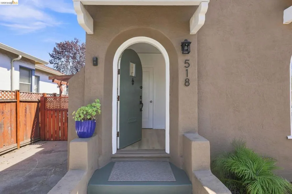 518 36Th St Richmond, CA 94805