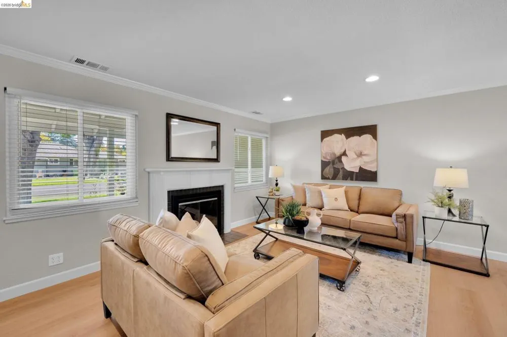 1585 Violet Pleasant Hill, CA 94523