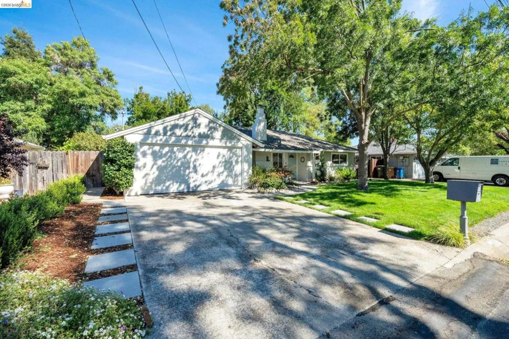 1585 Violet Pleasant Hill, CA 94523
