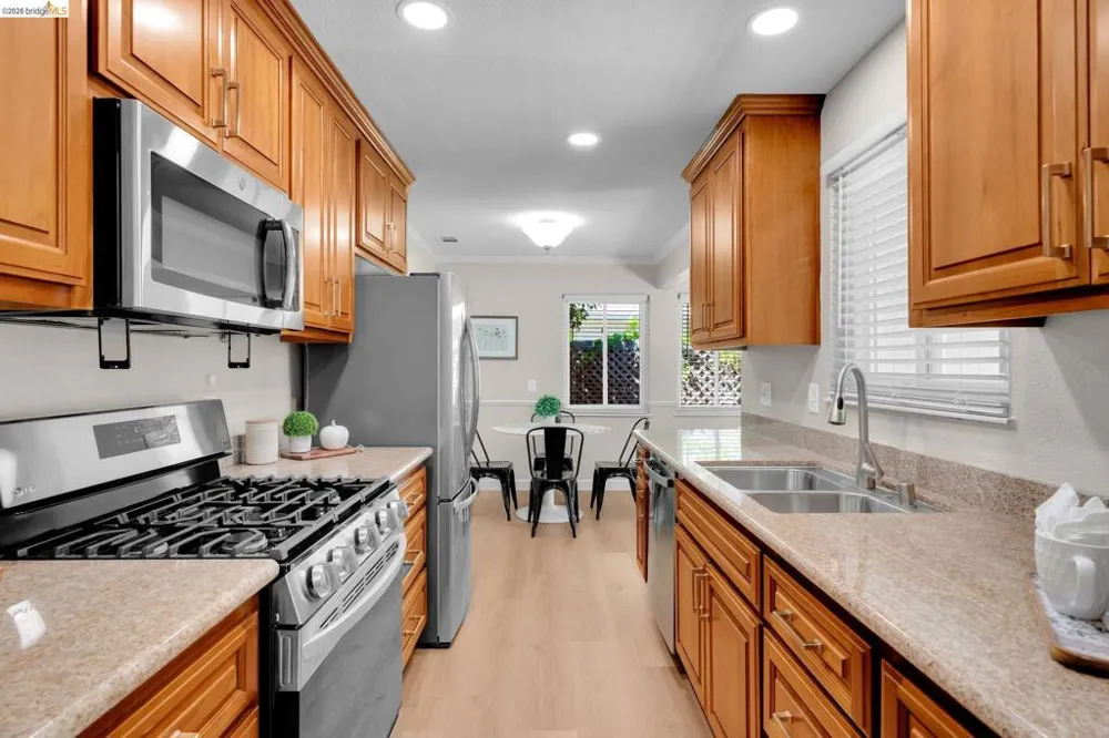 1585 Violet Pleasant Hill, CA 94523