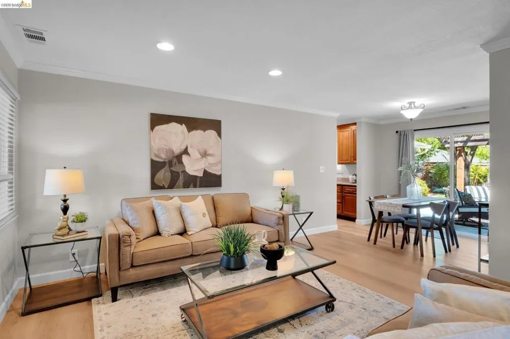 1585 Violet Pleasant Hill, CA 94523