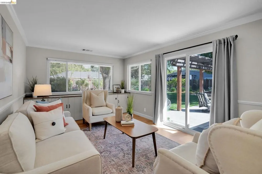 1585 Violet Pleasant Hill, CA 94523