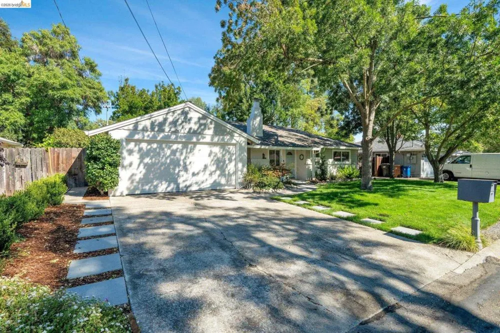 1585 Violet Pleasant Hill, CA 94523