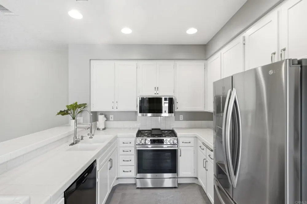 28362 Pueblo Drive Lake Forest, CA 92679