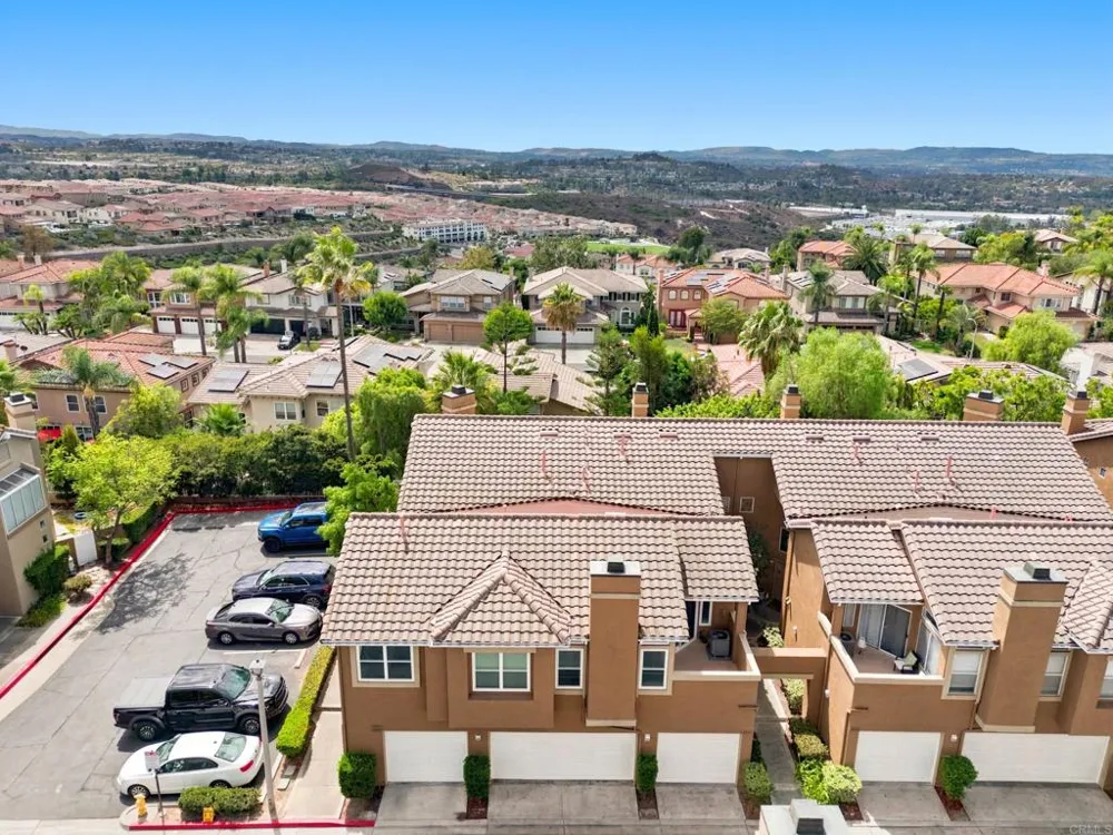 28362 Pueblo Drive Lake Forest, CA 92679