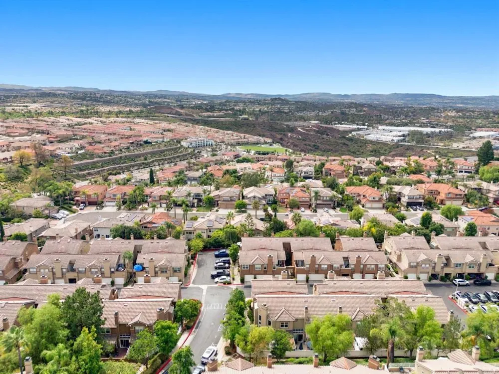 28362 Pueblo Drive Lake Forest, CA 92679