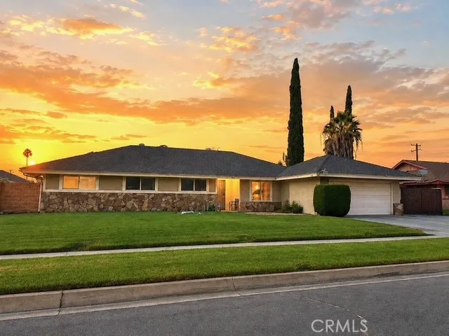 1570 Pine Rialto, CA 92376