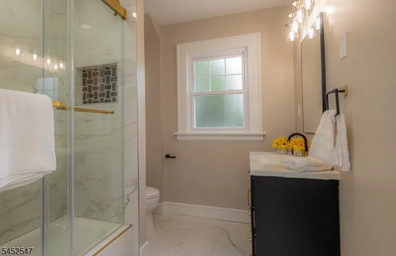 159 Vermont Ave Newark City, NJ 07106