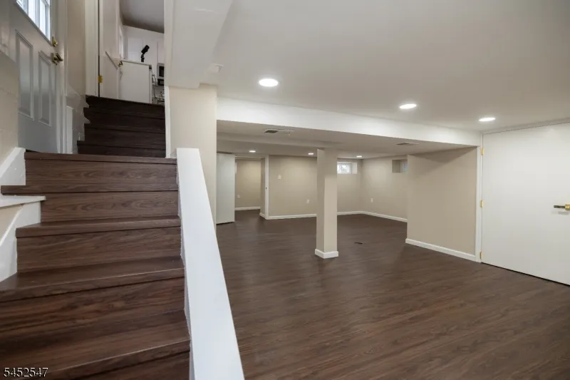 159 Vermont Ave Newark City, NJ 07106