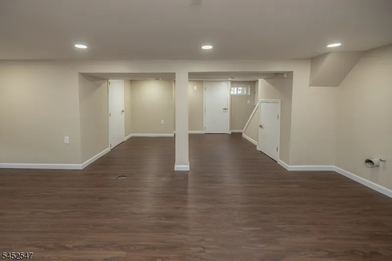 159 Vermont Ave Newark City, NJ 07106