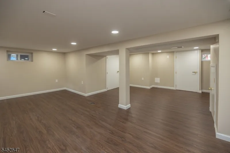 159 Vermont Ave Newark City, NJ 07106
