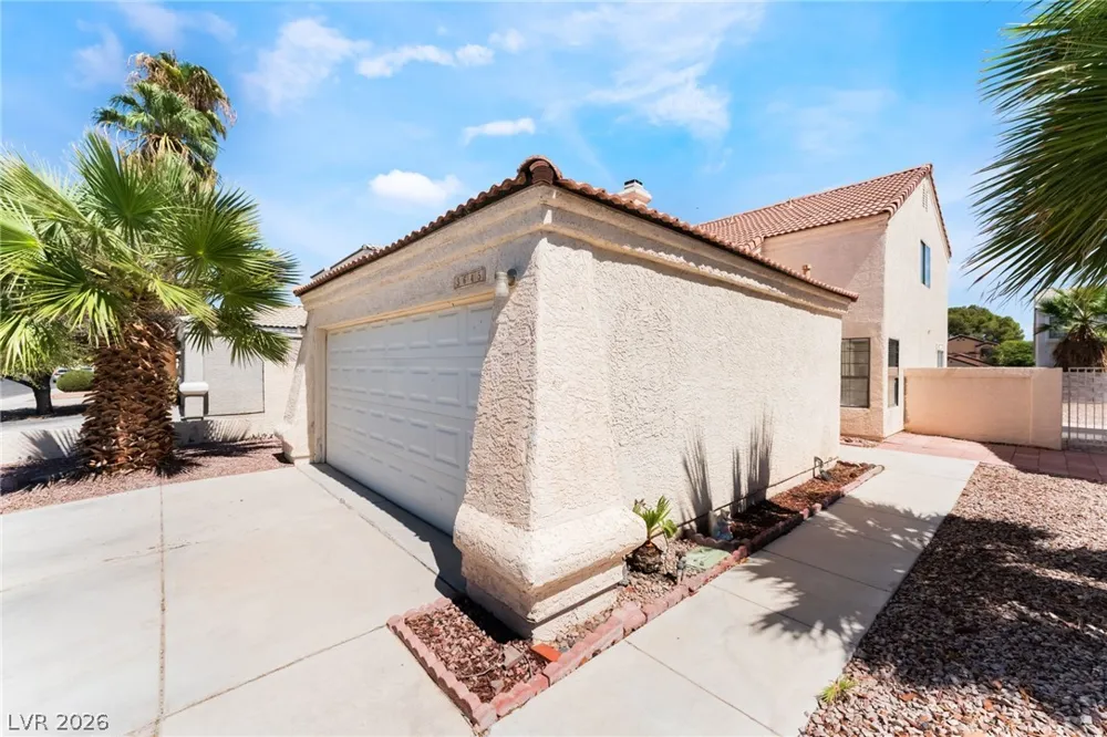 3645 Veneer Lane Las Vegas, NV 89108