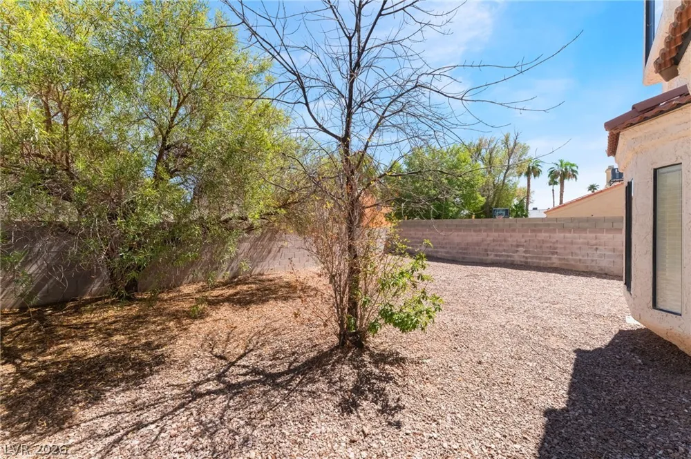 3645 Veneer Lane Las Vegas, NV 89108