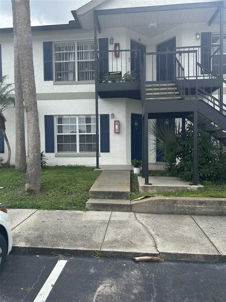 3651 GOLDENROD ROAD #C109 Winter Park, FL 32792