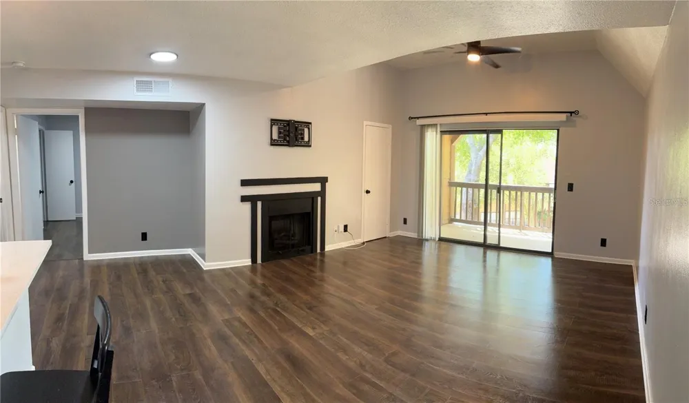465 FORESTWAY CIRCLE #307 Altamonte Springs, FL 32701