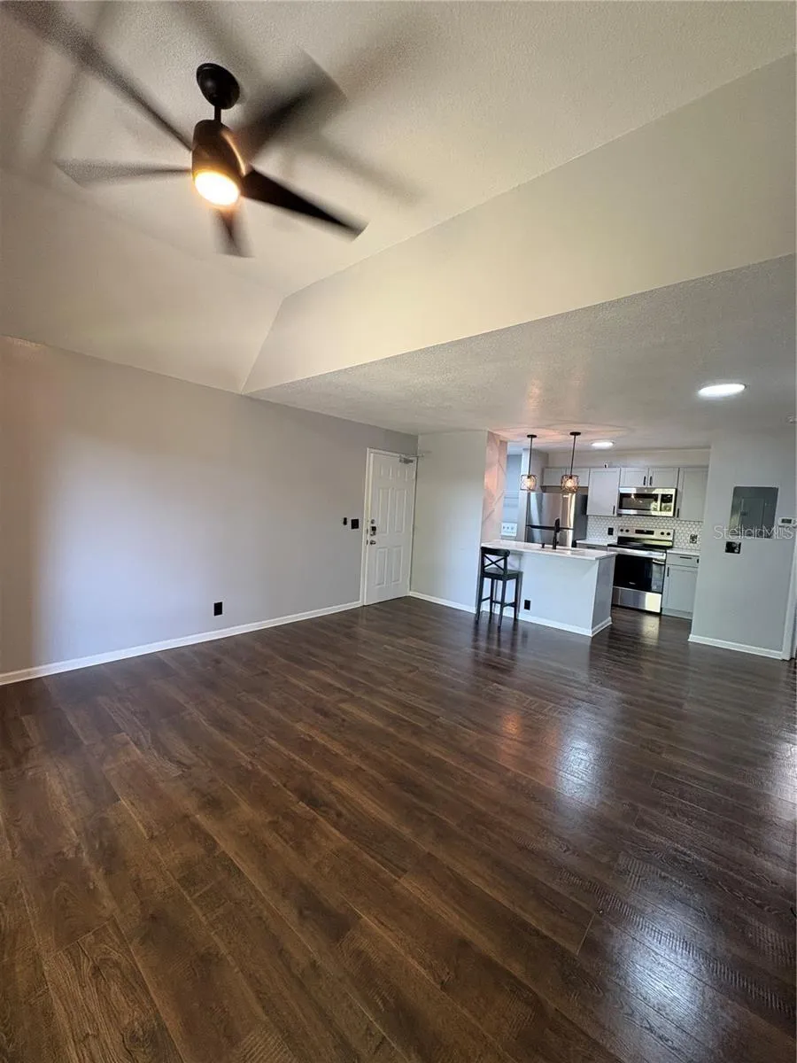 465 FORESTWAY CIRCLE #307 Altamonte Springs, FL 32701