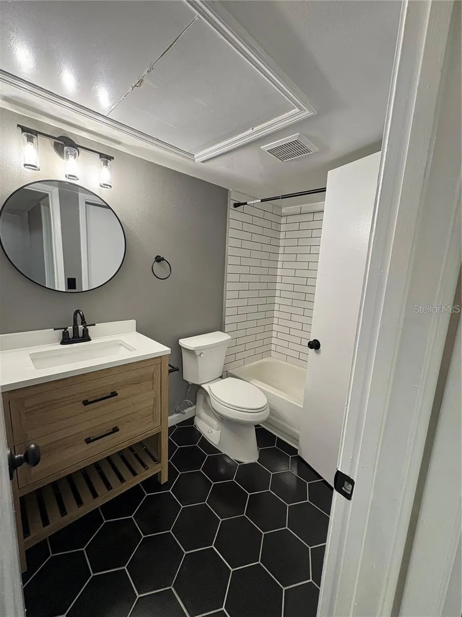 465 FORESTWAY CIRCLE #307 Altamonte Springs, FL 32701