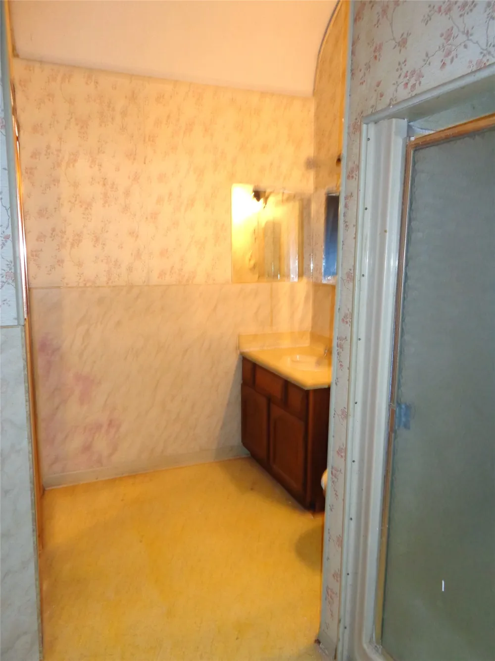 212 Private Road 114 Covington, TX 76636