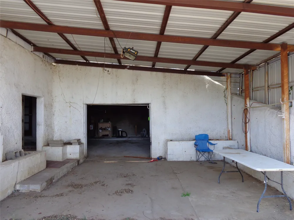 212 Private Road 114 Covington, TX 76636