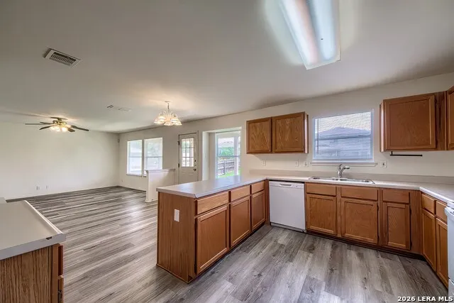 638 Granite Cliff San Antonio, TX 78251