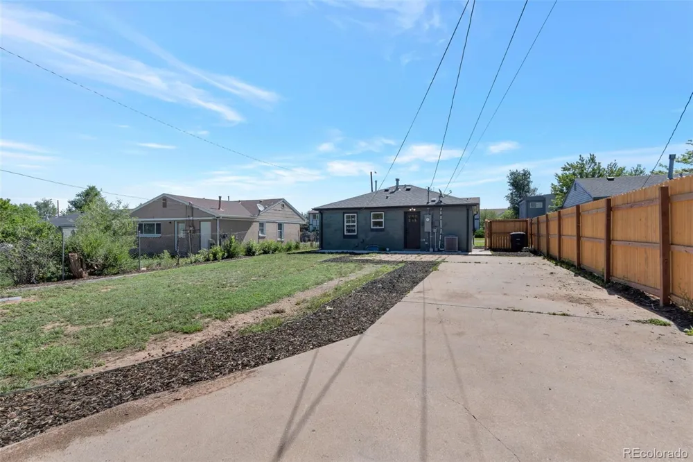 3715 Jackson Street Denver, CO 80205