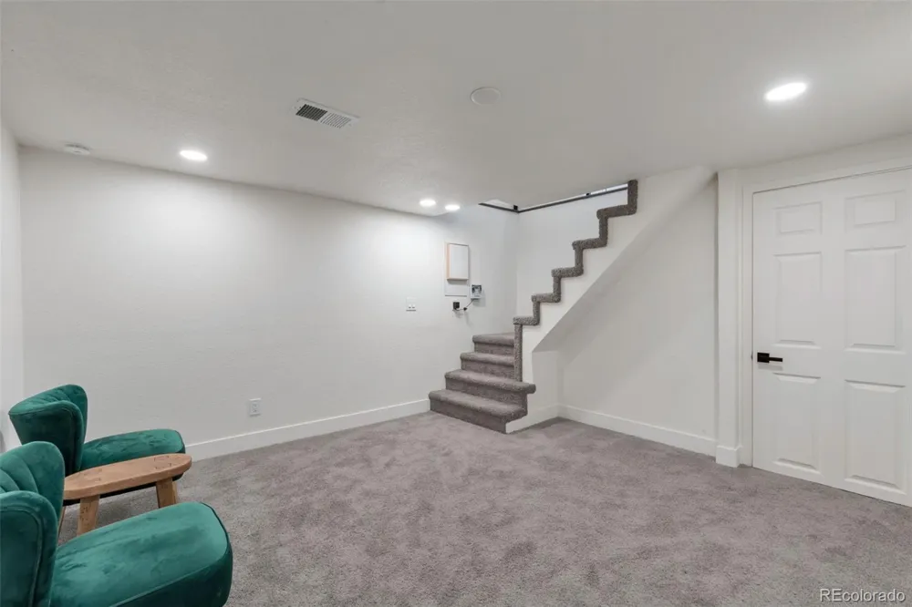 3715 Jackson Street Denver, CO 80205