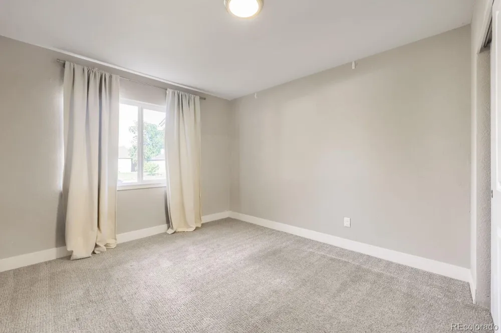 831 Tucson Street Aurora, CO 80011