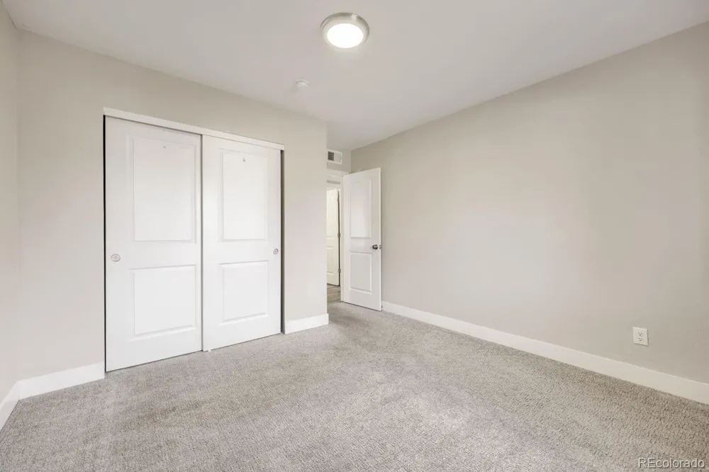831 Tucson Street Aurora, CO 80011