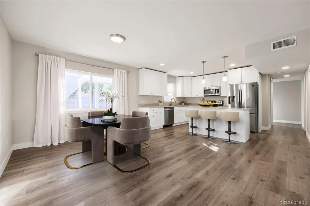 831 Tucson Street Aurora, CO 80011