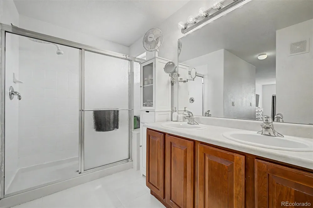 21965 E Irish Drive Aurora, CO 80016