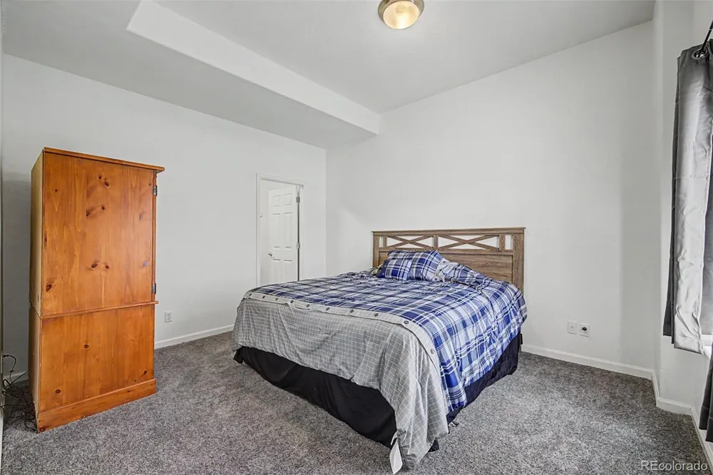 21965 E Irish Drive Aurora, CO 80016