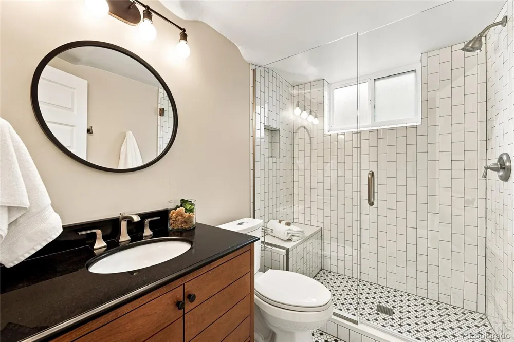 3945 S Jersey Street Denver, CO 80237