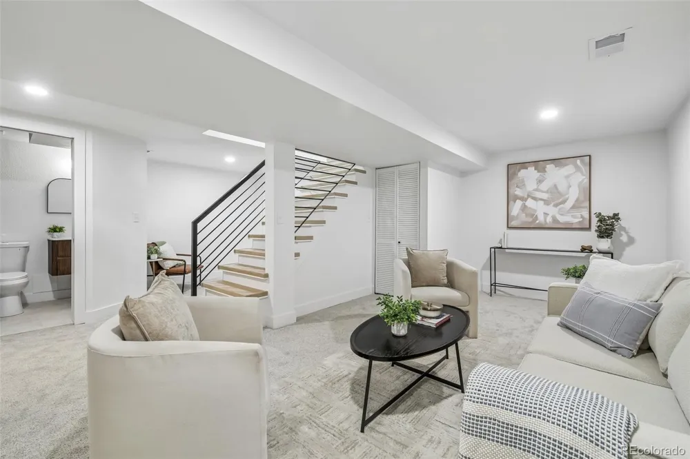 1160 S Glencoe Street Denver, CO 80246