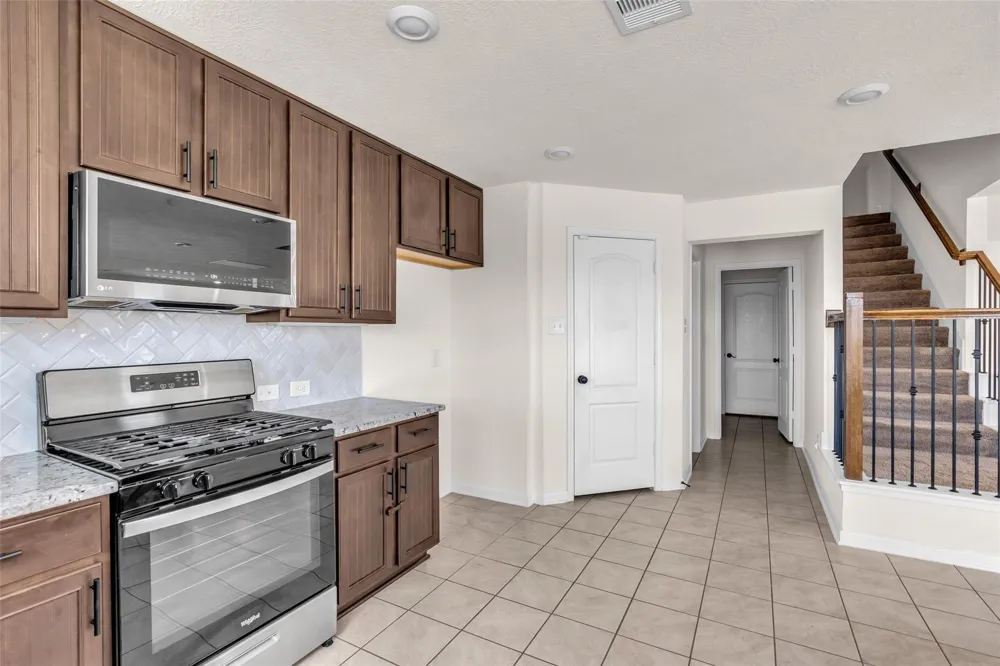 21278 Harbor Shore Drive Cypress, TX 77433