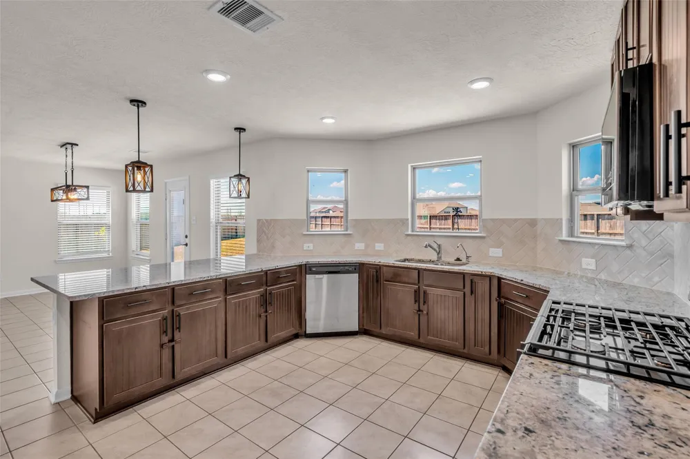 21278 Harbor Shore Drive Cypress, TX 77433