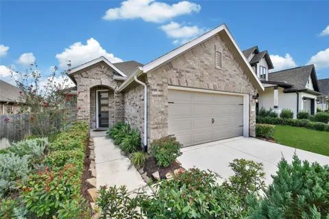 1326 Lakeside Creek