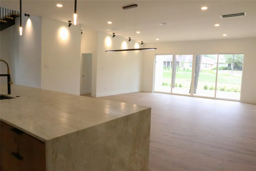 36 Winthrop Harbor S Montgomery, TX 77356