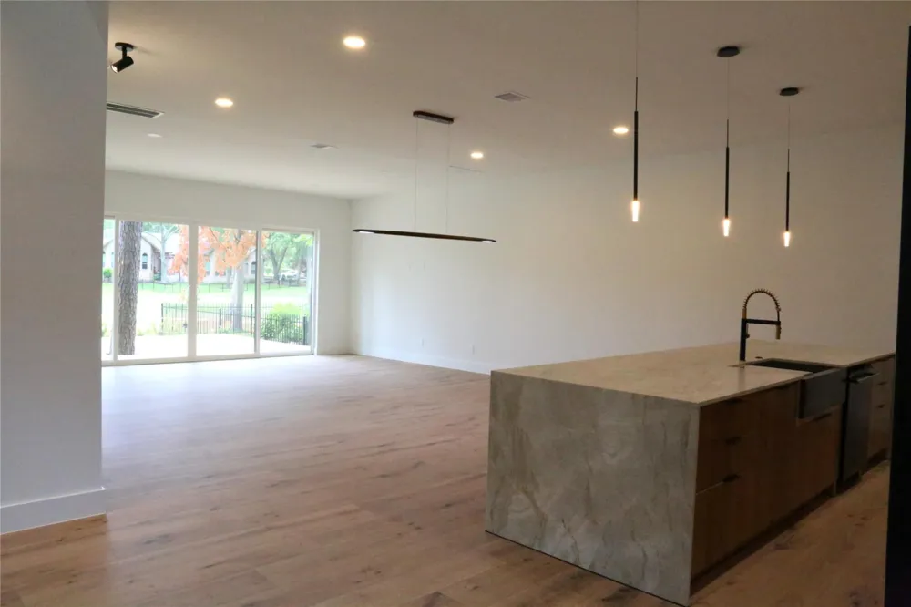 36 Winthrop Harbor S Montgomery, TX 77356