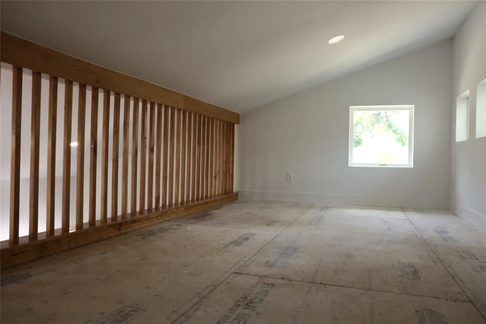 36 Winthrop Harbor S Montgomery, TX 77356
