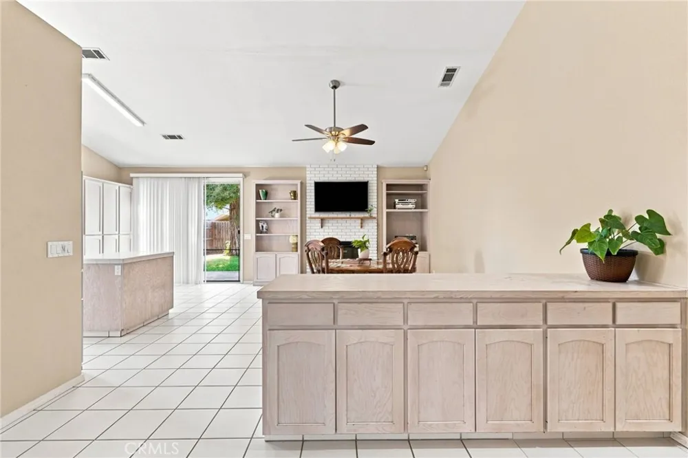 1601 Eaton Dinuba, CA 93618