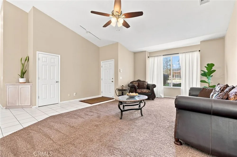1601 Eaton Dinuba, CA 93618