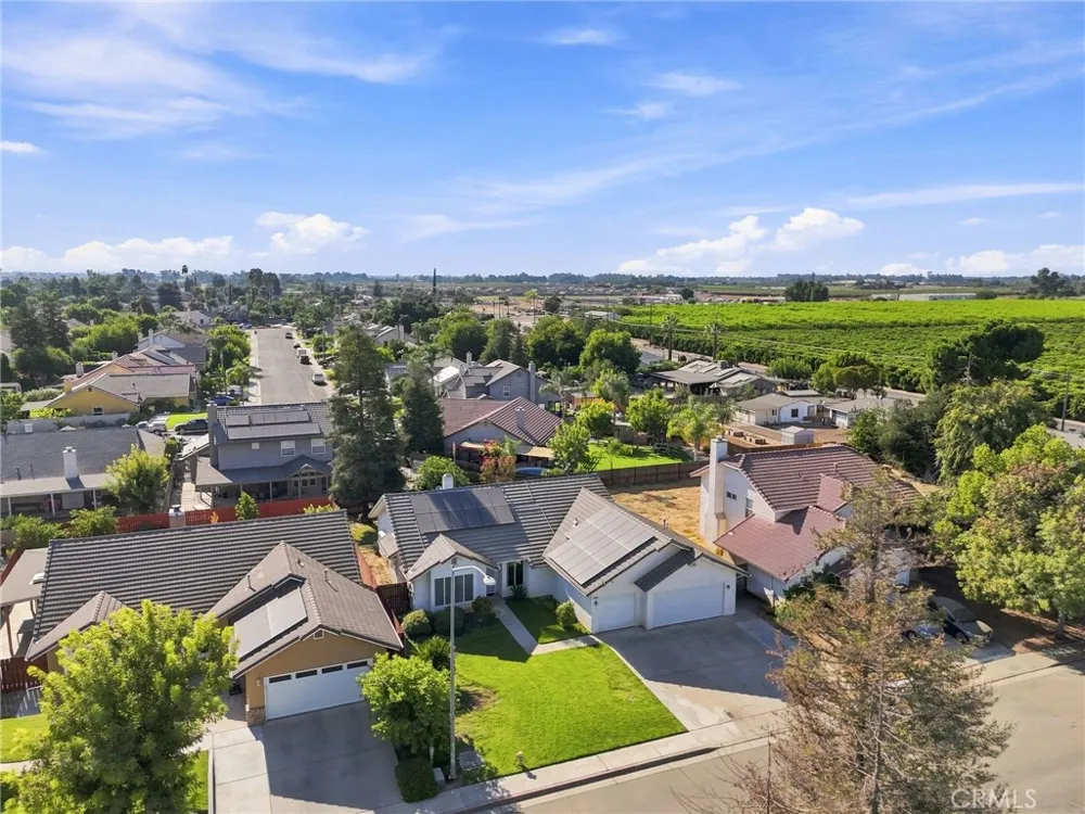 1601 Eaton Dinuba, CA 93618