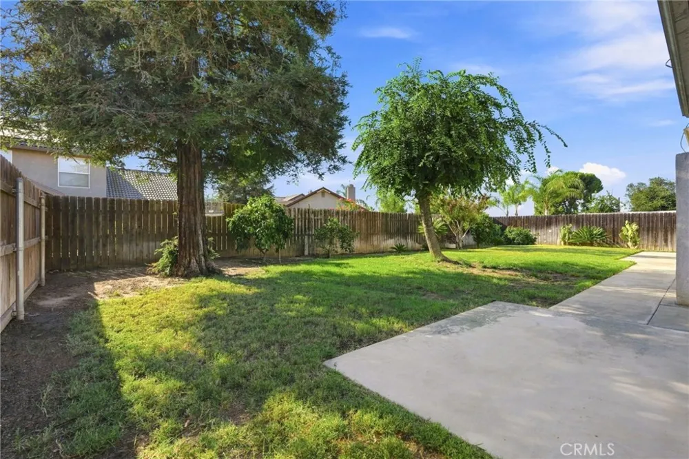 1601 Eaton Dinuba, CA 93618