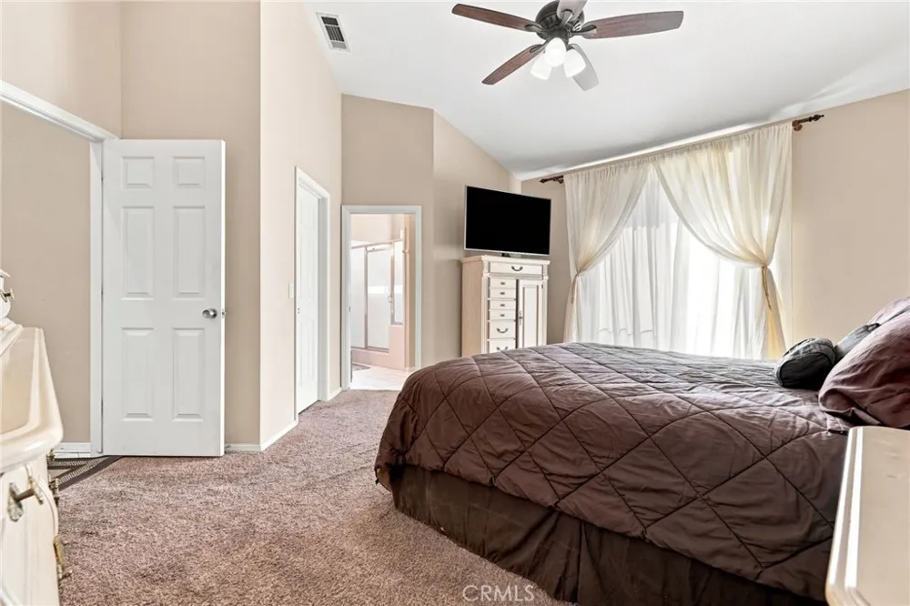 1601 Eaton Dinuba, CA 93618
