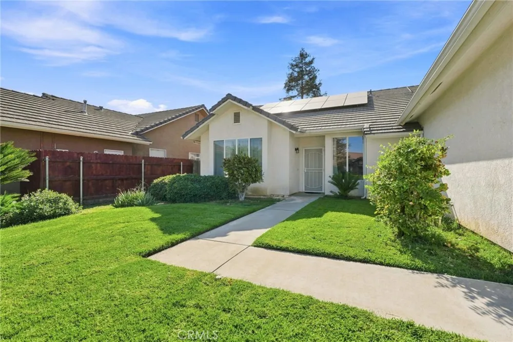 1601 Eaton Dinuba, CA 93618